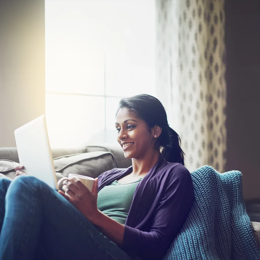women on laptop